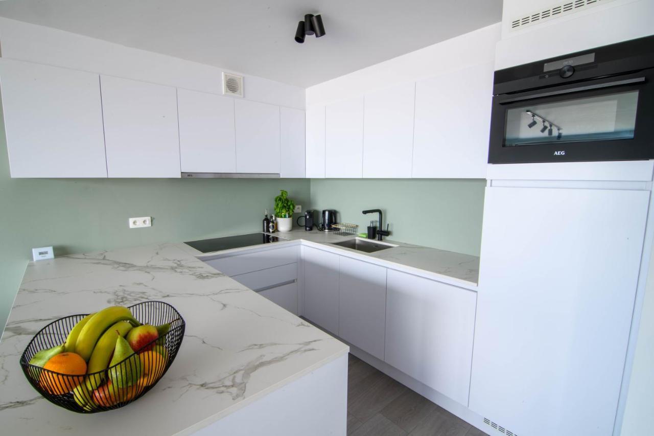 Premium Holidays - New Modern Apartment Oostkant With Seaview At Westende Middelkerke Buitenkant foto