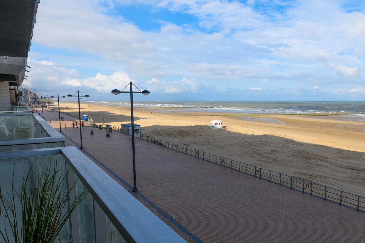 Premium Holidays - New Modern Apartment Oostkant With Seaview At Westende Middelkerke Buitenkant foto